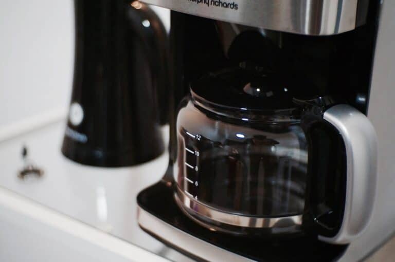 7 Best Coffee Makers With Grinder Single Cup