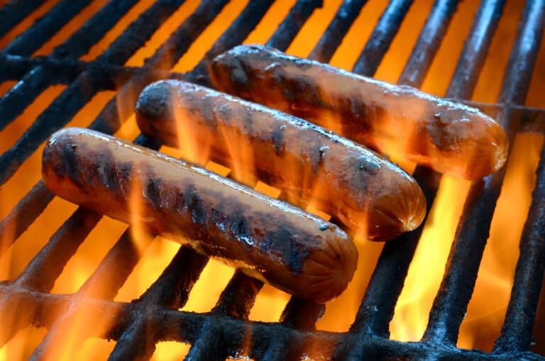 How to Cook Hot Dogs – The Ultimate Guide