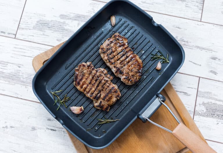 Griddle Vs Skillet – What’s The Difference?