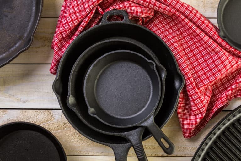 Cast Iron Smooth Vs Rough – What’s The Difference in 2025?