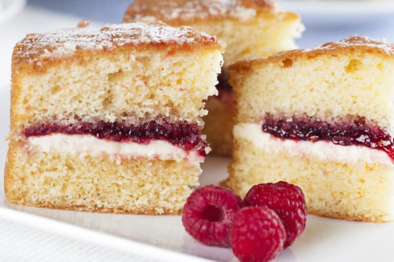 3 Best Store-Bought Raspberry Cake Fillings