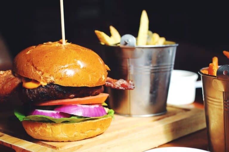 The 7 Best Onions for Burgers