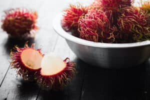 How To Eat Rambutan – And What It Tastes Like
