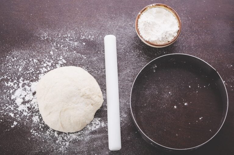 How To Use A Glass Rolling Pin