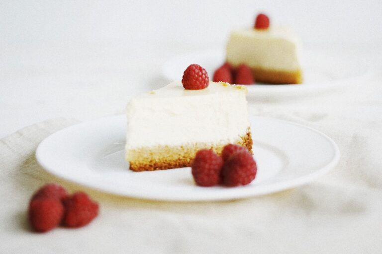 Does Cheesecake Have Eggs?