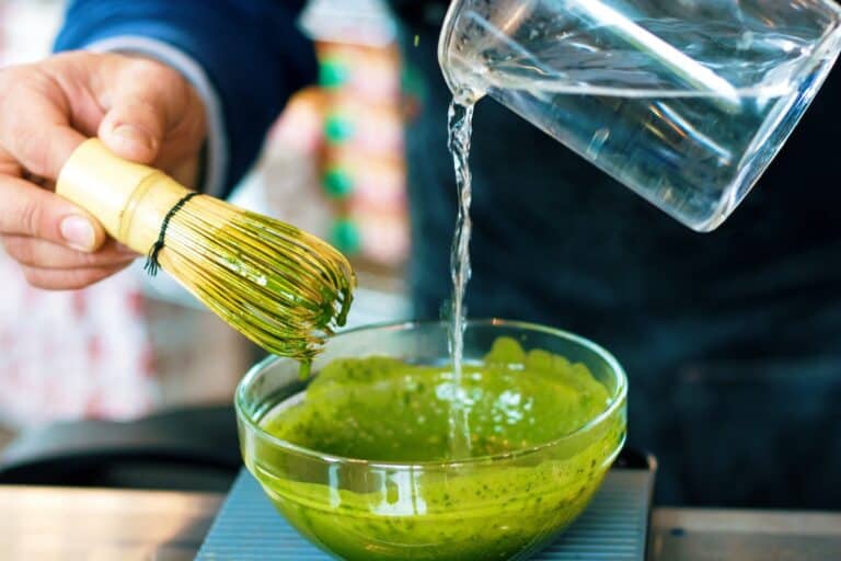 How To Use A Matcha Whisk