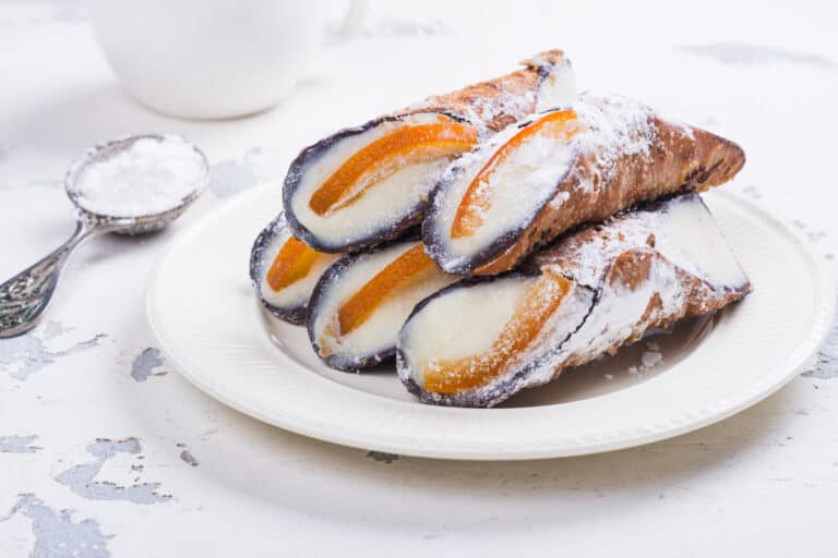 Do Cannolis Need to Be Refrigerated?