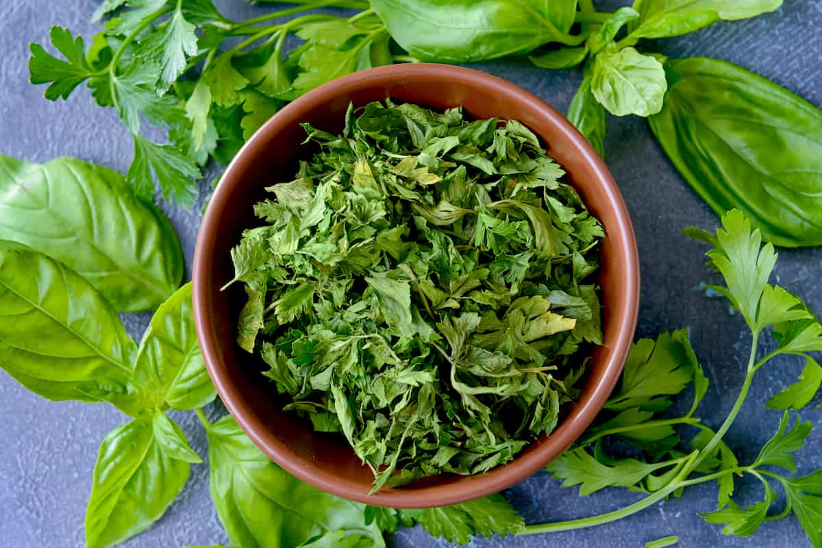 11 Best Substitutes For Dried Mint - Foods Guy