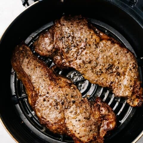 Reheating Steak In An Air Fryer (Complete Guide)